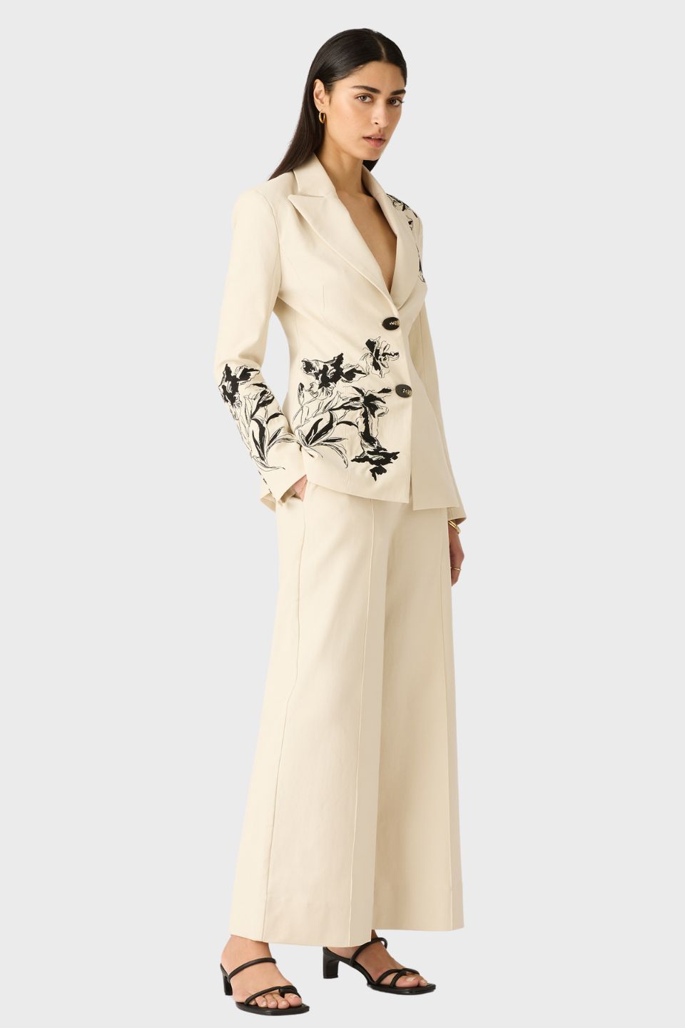Lis Embroidery Blazer