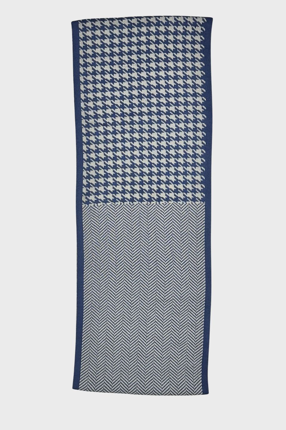 Bone & Tooth Knit Loop Scarf