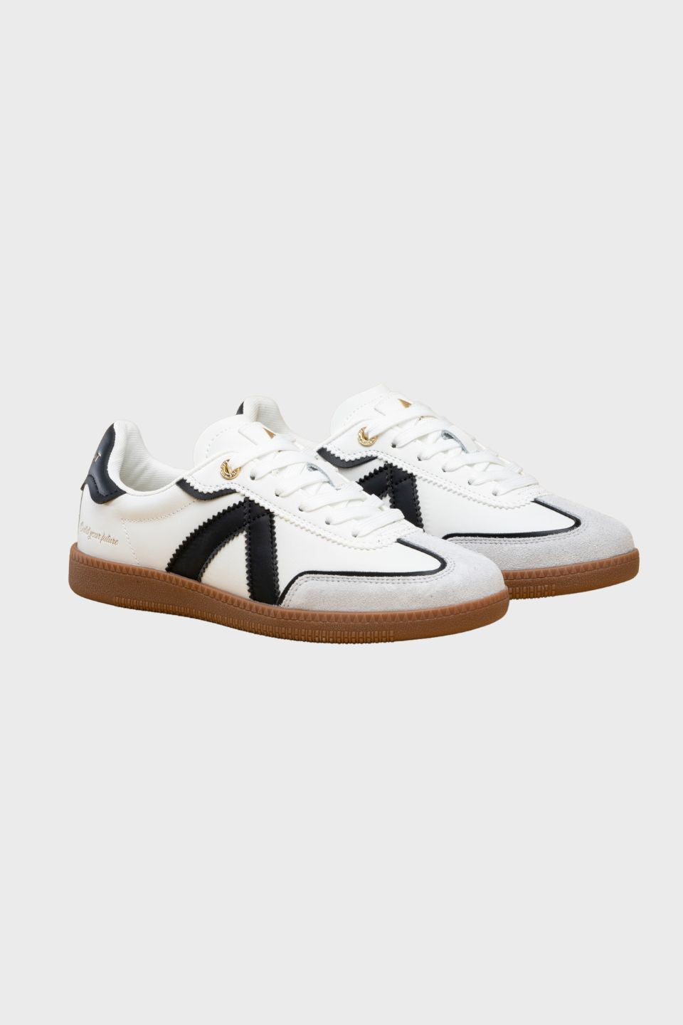 Elite Classic Sneakers