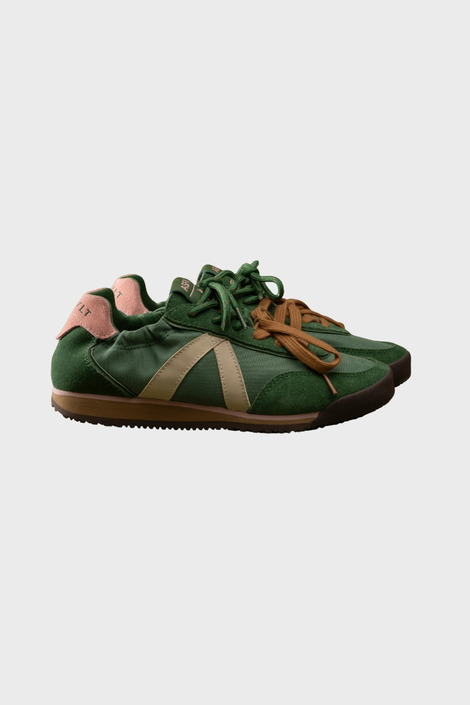 Grace Sneakers