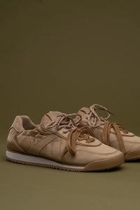 Grace Sneakers