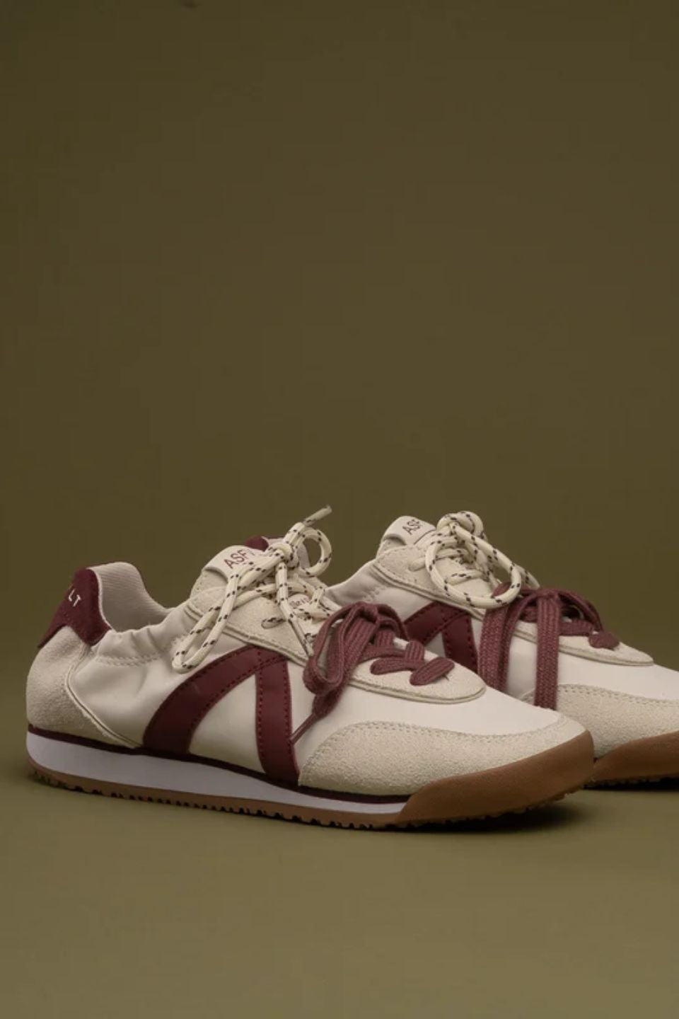 Grace Sneakers