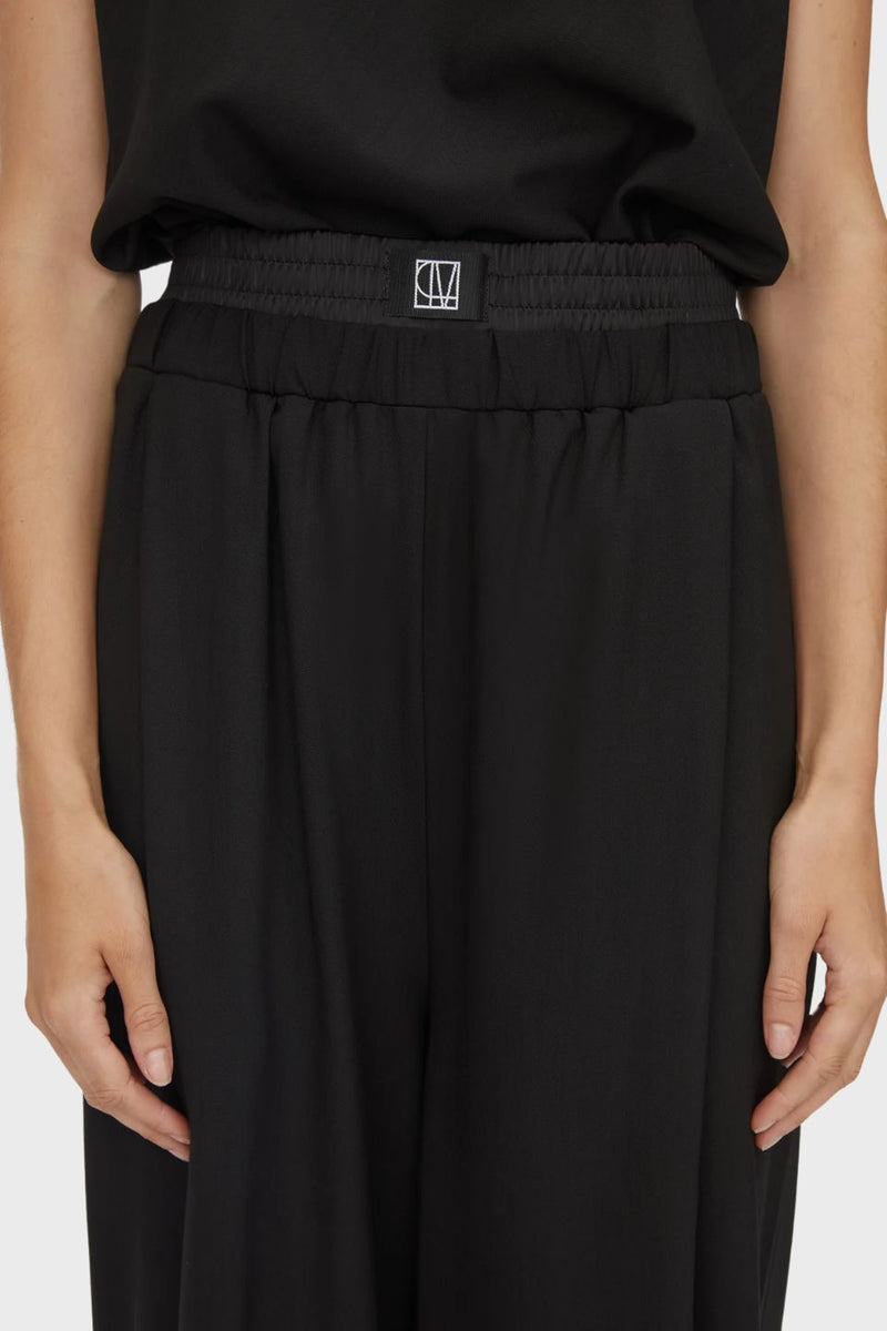 Aura Pant