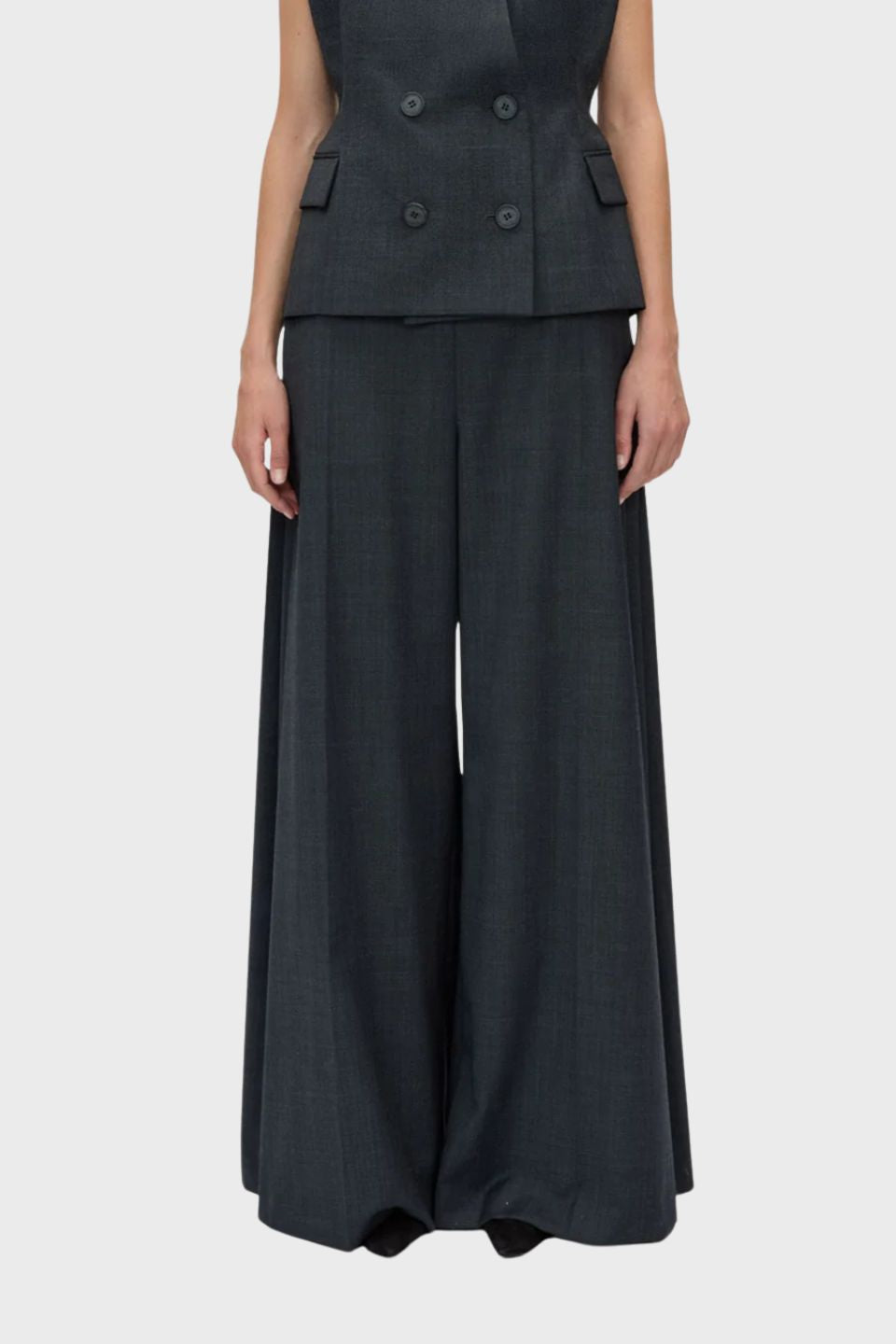 Ascent Wide Leg Side Pleat Pant