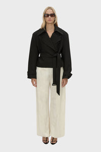 Asena Short Trench